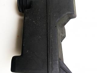 резонатор воздушного фильтра BMW 7 серия E38 [рестайлинг] 1998, 2.8 л., бензин, АКПП, синий, седан, 13711744467