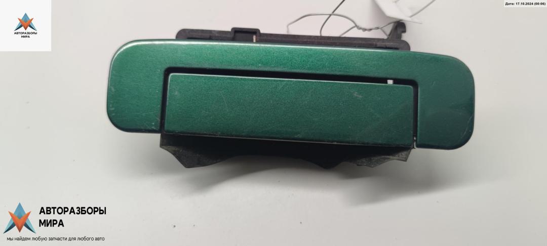 ручка наружная задняя левая Audi A4 B5 1997, 2.8 л., бензин, АКПП, зелёный, универсал, 4A0839205 - фото №1