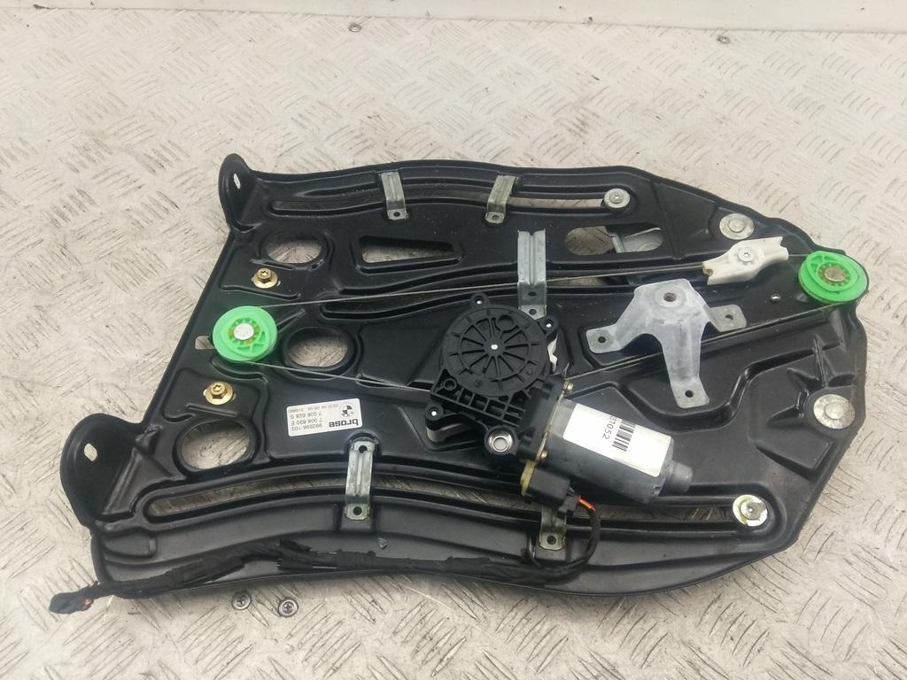 стеклоподъемник электрический задний правый BMW 6 E63/E64 2004, 4.4 л., бензин, МКПП, серый, кабриолет, 7008630, 7008628