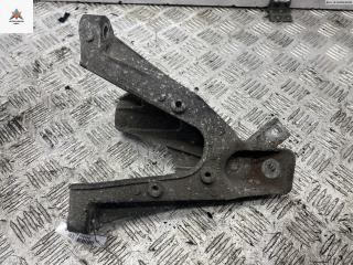 кронштейн двигателя Audi A6 4F/C6 2005, 2.0 л., дизель, МКПП, чёрный, седан, 4F0199508P