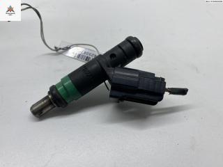 форсунка Audi A4 B6 2003, 3.0 л., бензин, МКПП, синий, универсал, 06C133551