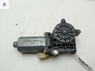 моторчик стеклоподъемника задний левый Volvo V70 1 поколение 2000, 2.4 л., МКПП, универсал, 0130821742