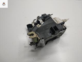 замок двери передней правой Audi A4 B5 1997, 1.8 л., бензин, МКПП, красный, седан, 8D1837016E