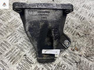 кронштейн двигателя Audi A6 4B/C5 2000, 2.5 л., дизель, АКПП, чёрный, универсал, 4B0199308