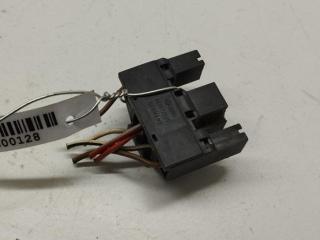 разъем (фишка) проводки Audi A4 B5 1996, 1.8 л., бензин, МКПП, красный, седан, 443972995
