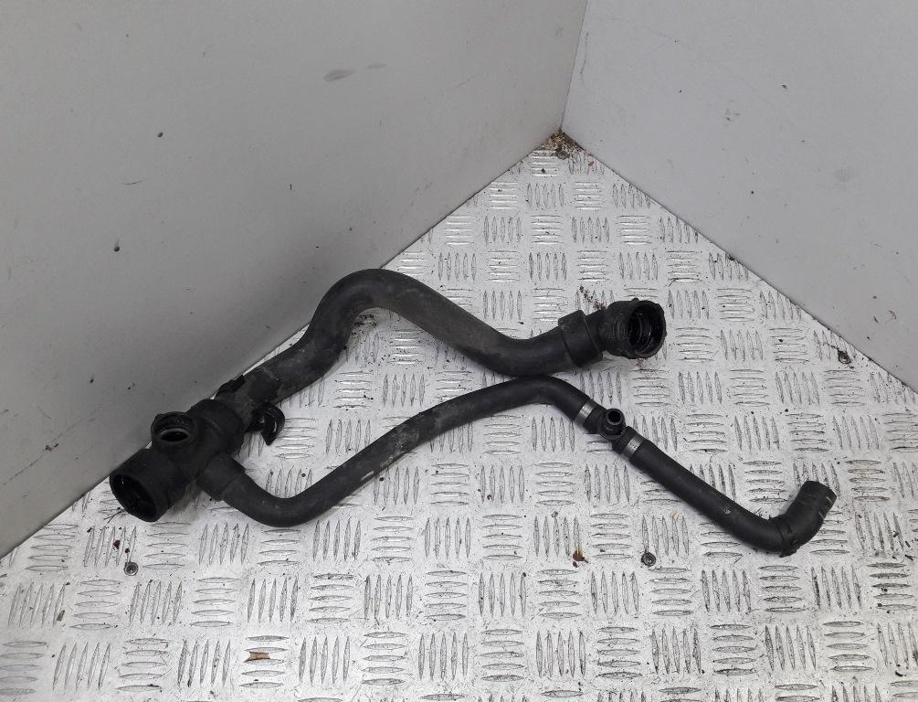 патрубок радиатора Volkswagen Passat B5 1999, 1.9 л., дизель, 8D0121049H - фото №1