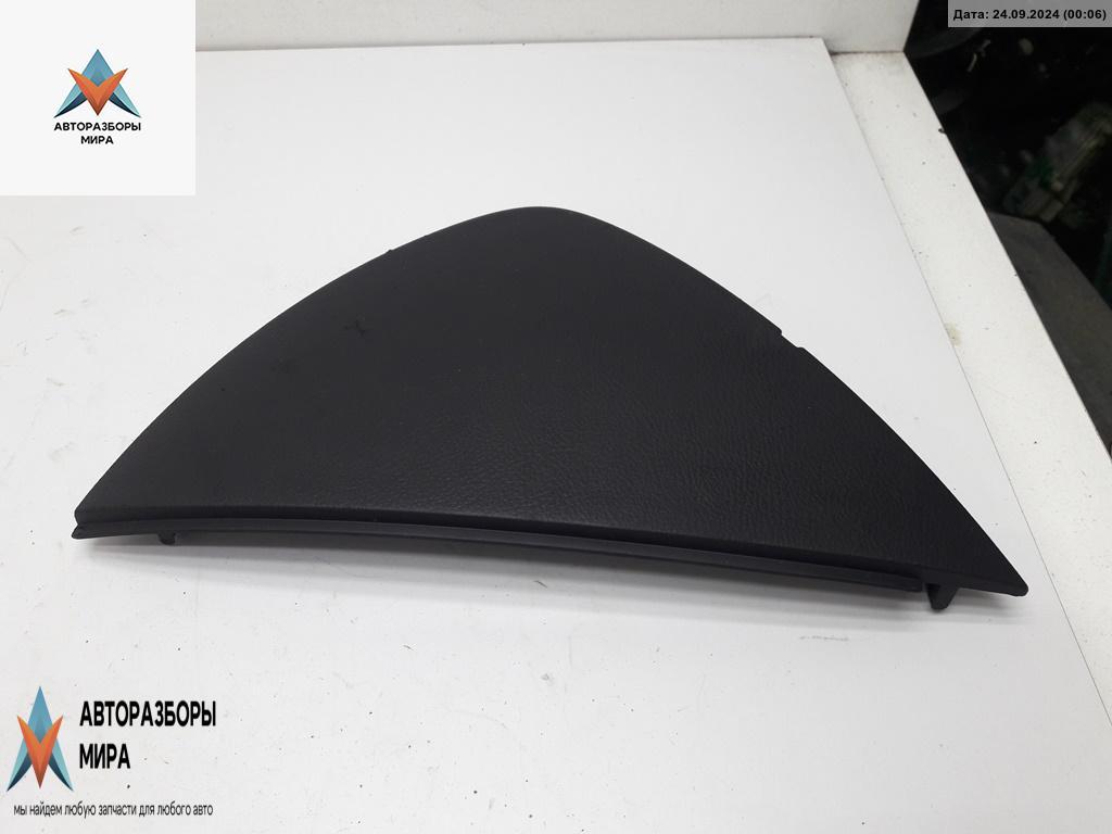 накладка на торпедо (консоль) Volkswagen Passat B6 2005, 2.0 л., бензин, МКПП, серый, универсал, 3C1858217B - фото №1