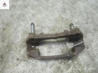 скоба суппорта Mercedes-Benz Vito-1 W638 2001, 2.2 л., дизель, АКПП, серый, микроавтобус