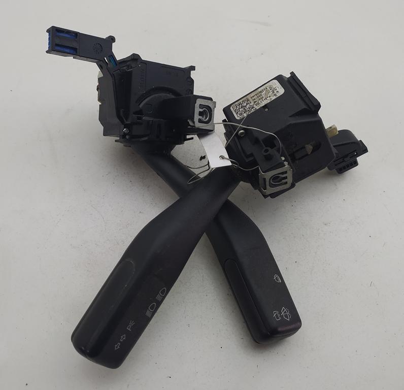 переключатель дворников Volkswagen Caddy 2005, 1.9 л., дизель, МКПП, синий, фургон, 1K0953519H