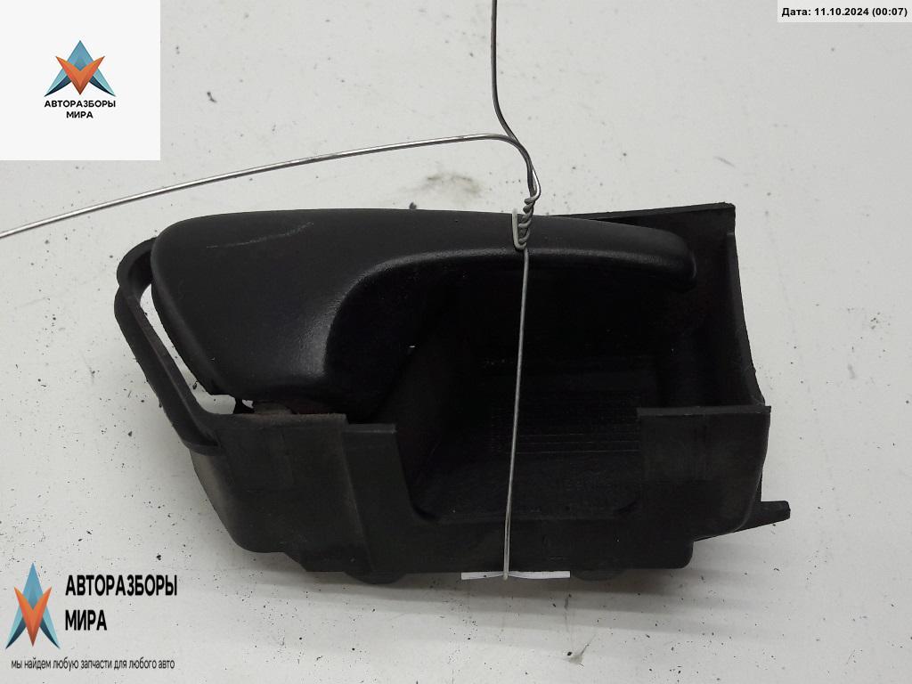 ручка внутренняя передняя правая Volkswagen Golf 3 поколение 1997, 1.6 л., бензин, МКПП, синий, хетчбэк 5 дв., 1H0837142 - фото №1