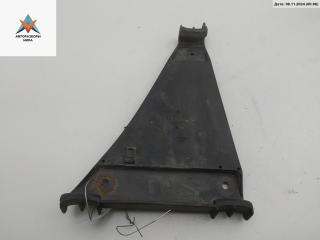 кронштейн заднего бампера Audi A4 B5 1997, 2.6 л., бензин, АКПП, зелёный, универсал, 8D0807484