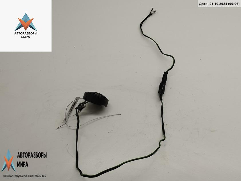 динамик высокочастотный (пищалка) Audi A4 B5 1996, 1.8 л., бензин, АКПП, серый, универсал, 8D0035399 - фото №1