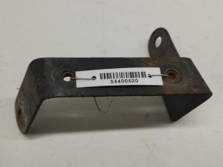 кронштейн (крепление) Audi A4 B5 1995, 1.6 л., бензин, МКПП, синий, седан, 8D0951229B