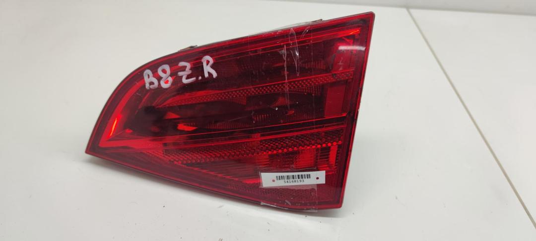 фонарь крышки багажника правый Audi A4 B8/8K 2008, 2.0 л., дизель, МКПП, серый, универсал, 8K9945094 - фото №1
