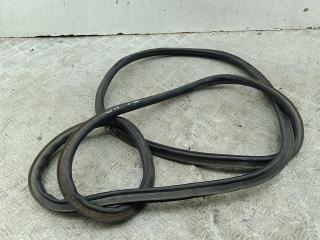 Уплотнитель крышки (двери) багажника Volkswagen Passat B6 2006, 2.0 л., дизель, МКПП, серый, универсал