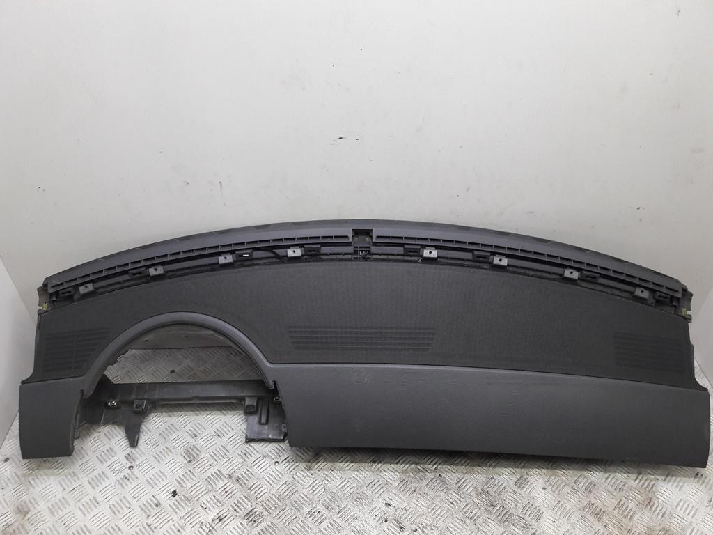 панель передняя салона (торпедо) Volkswagen Phaeton 1 поколение 2007, 3.0 л., дизель, АКПП, серый, седан - фото №1