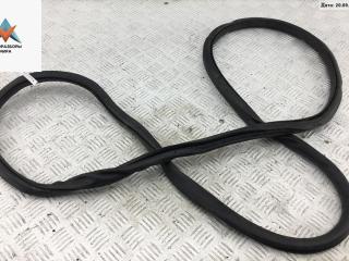 уплотнитель двери Volkswagen Passat B7 2014, 1.6 л., дизель, МКПП, чёрный, универсал