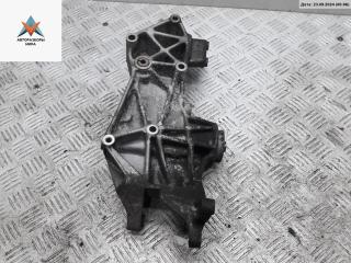 кронштейн компрессора кондиционера Volkswagen Passat B5 1998, 1.8 л., бензин, МКПП, синий, универсал, 058145523D