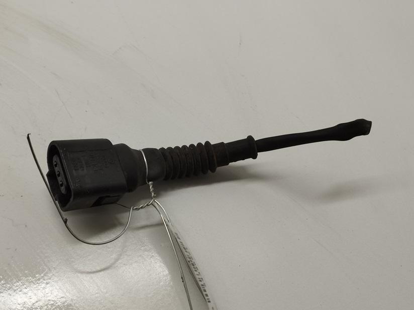 разъем (фишка) проводки Audi A6 C5 2003, 2.5 л., дизель, АКПП, серый, универсал, 1J0973703