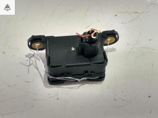 датчик ускорения Volkswagen Transporter T5 2006, 2.5 л., дизель, МКПП, белый, микроавтобус, 7H0907652A