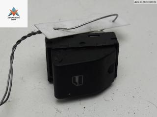 кнопка стеклоподъемника переднего правого Volkswagen Fox 2 поколение [рестайлинг] 2005, 1.4 л., бензин, МКПП, чёрный, хетчбэк 3 дв.