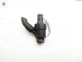 форсунка BMW 3 серия E36 [рестайлинг] 1997, 1.8 л., бензин, МКПП, чёрный, универсал, 13641247931