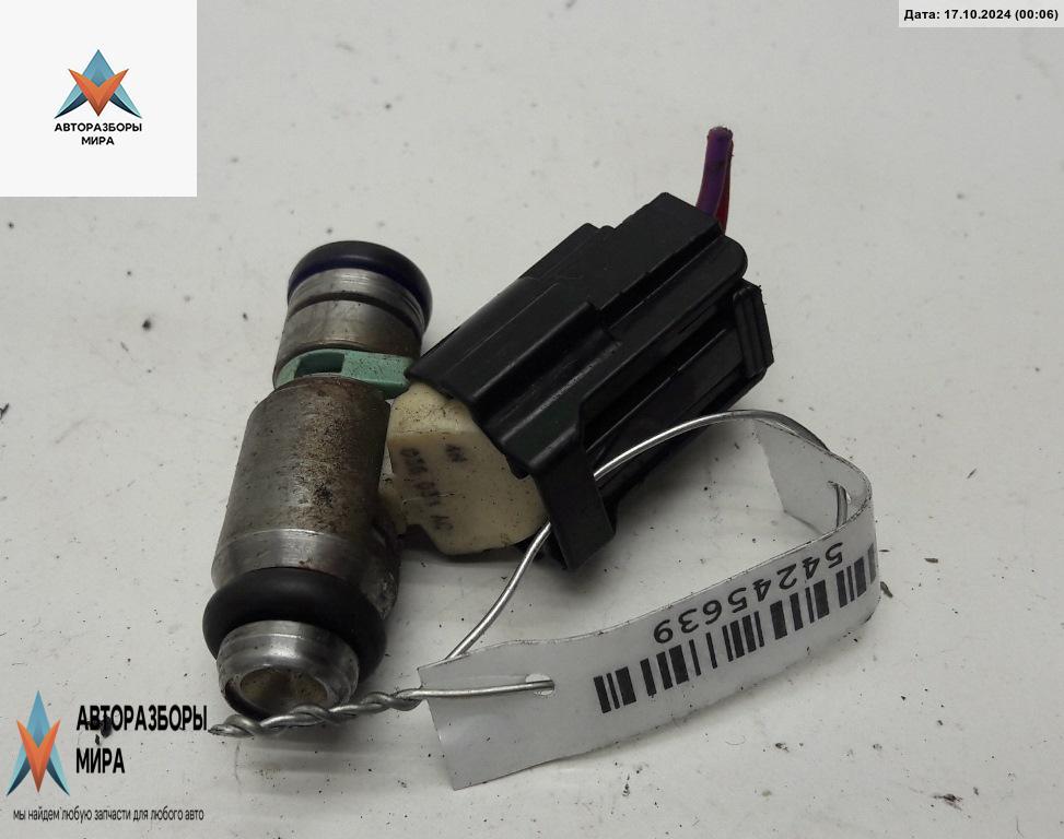 форсунка Volkswagen Golf 5 поколение 2004, 1.4 л., бензин, МКПП, чёрный, хетчбэк 3 дв., 036031AC - фото №1