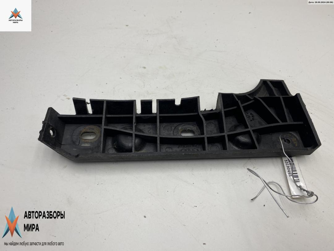 кронштейн переднего бампера Audi A6 4B/C5 1998, 1.8 л., Ti, бензин, МКПП, синий, седан, 4B0807284B - фото №1