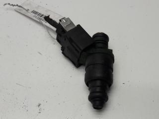 форсунка Volkswagen Golf-4 1999, 1.6 л., бензин, МКПП, чёрный, хетчбэк 3 дв., 037906031AA