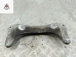 кронштейн КПП BMW 5 серия E39 1999, 3.0 л., дизель, АКПП, чёрный, седан, 1096106