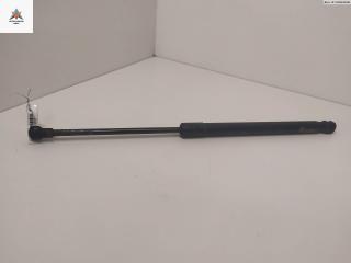 амортизатор крышки багажника (3-5 двери) BMW 1 серия E81/E82/E87/E88 2006, 1.6 л., бензин, МКПП, серый, хетчбэк 5 дв., 7060622