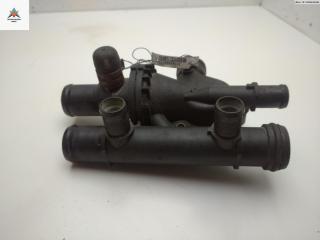 корпус термостата Nissan Interstar 1 поколение 2003, 2.2 л., дизель, МКПП, белый, микроавтобус, 8200154300