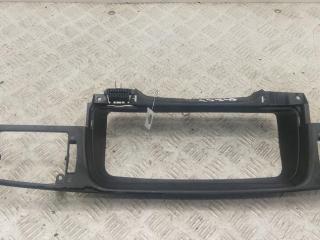 Рамка (обрамление) щитка приборов Volkswagen Passat B4 1996, 1.6 л., бензин, МКПП, белый, универсал