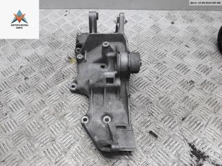 кронштейн компрессора кондиционера Volkswagen Passat B5 1997, 1.6 л., бензин, МКПП, синий, седан