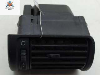 дефлектор обдува салона Audi A4 B5 1996, 1.6 л., бензин, МКПП, красный, седан