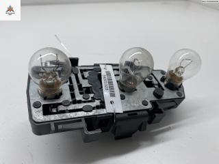 панель заднего левого фонаря Audi A6 4B/C5 2000, 2.4 л., бензин, МКПП, серый, седан, B5831BL