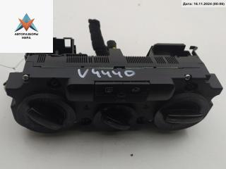 блок управления печки / климат-контроля Volkswagen Golf 5 поколение 2005, 1.6 л., бензин, АКПП, серый, хетчбэк 5 дв., 1K0820047JD