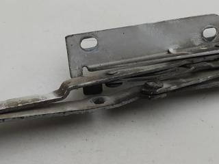 петля капота правая Mercedes-Benz Vito 2001, белый, микроавтобус, A6387500351