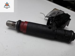 форсунка Volkswagen Polo 4 поколение 2004, 1.2 л., бензин, МКПП, чёрный, хетчбэк 3 дв., 03D906031C