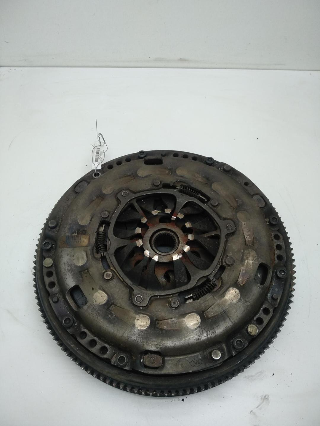 маховик Volkswagen Touran 2004, 2.0 л., бензин, МКПП, серый, минивэн, 06F105201C