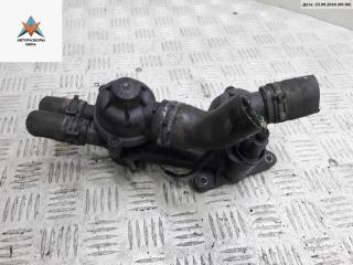 корпус термостата Volkswagen Passat B6 2005, 1.6 л., бензин, МКПП, синий, универсал, 03C121111H
