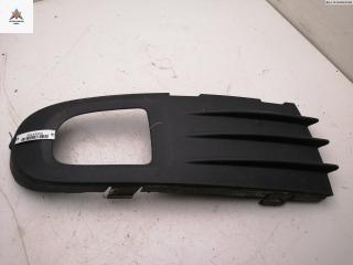 заглушка (решетка) в бампер Volvo S40 2 поколение 2005, 2.0 л., дизель, МКПП, серый, универсал, 30655885