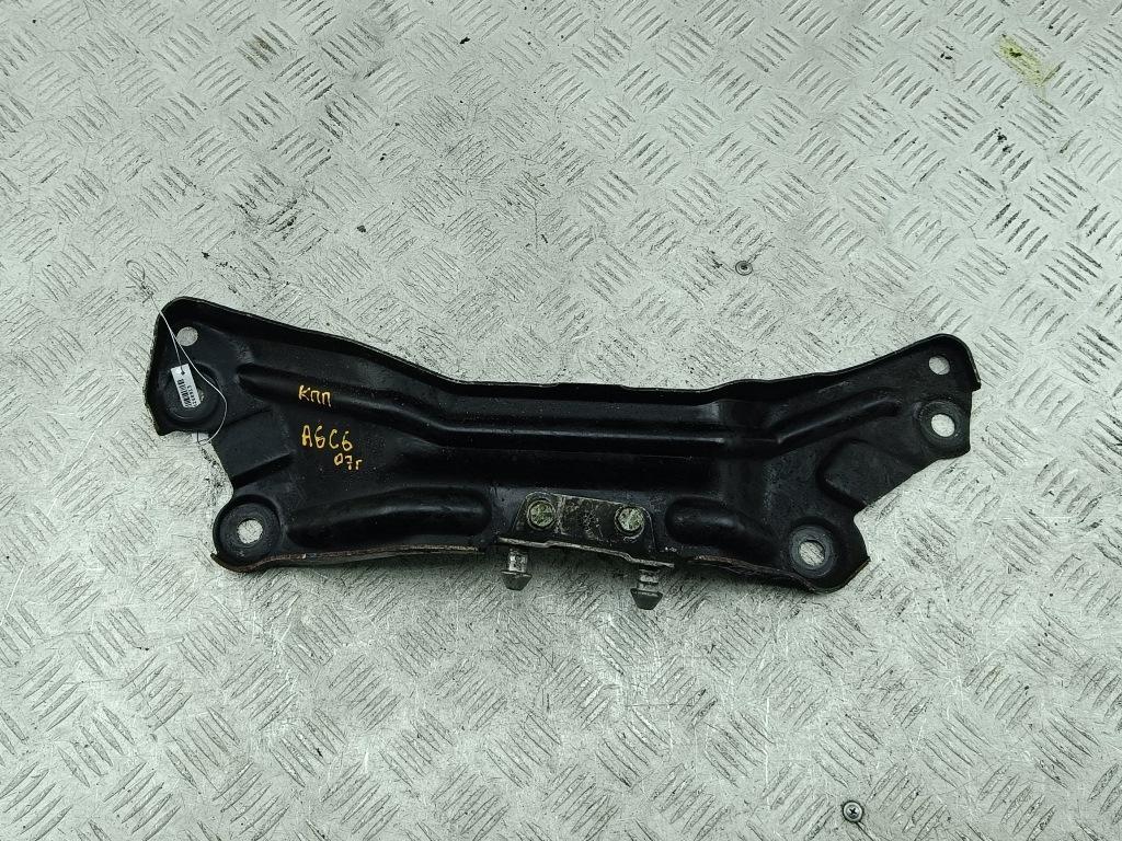 кронштейн КПП Audi A6 4F/C6 2005, 3.0 л., дизель, АКПП, серый, универсал, 4F0253071A - фото №1