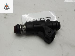 форсунка Volkswagen Golf 3 поколение 1996, 1.4 л., бензин, МКПП, белый, хетчбэк 3 дв., 030906031E