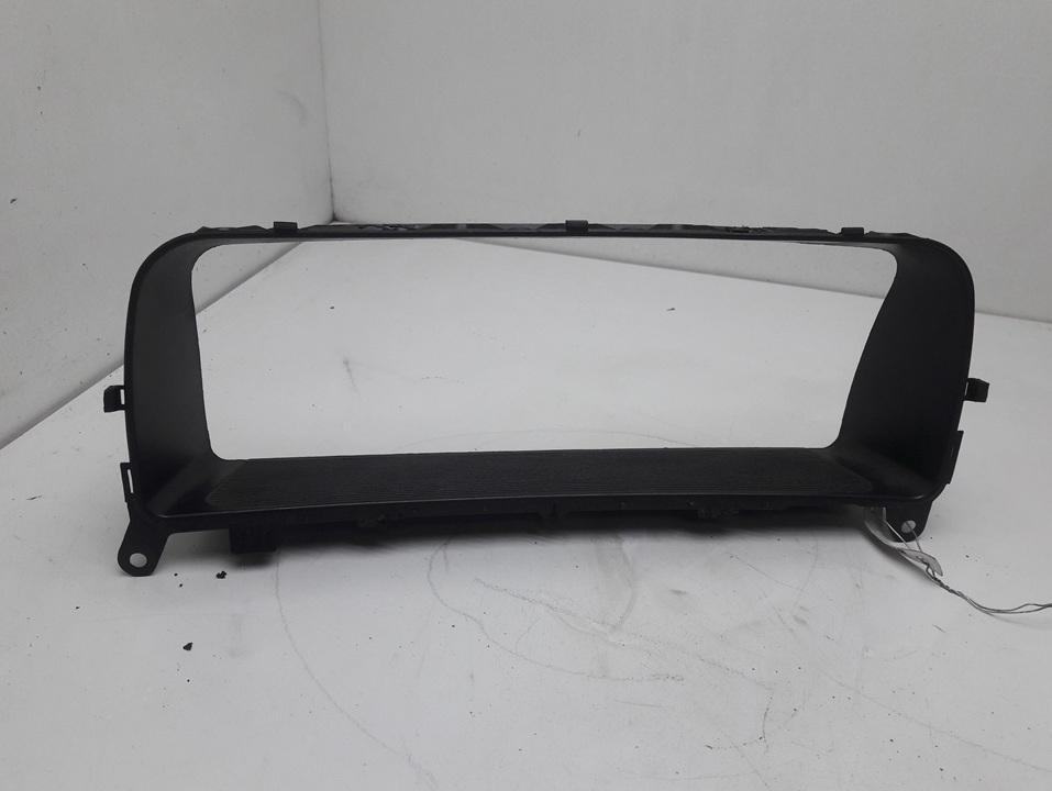 Рамка (обрамление) щитка приборов Volkswagen Passat B4 1996, 2.0 л., бензин, МКПП, синий, универсал, 3A1857061B