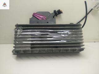 усилитель музыкальный Audi A6 4F/C6 2006, 3.0 л., дизель, МКПП, чёрный, универсал, 4F0910223H