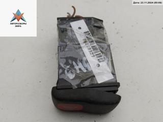 кнопка аварийной сигнализации Volkswagen Polo 3 поколение 1996, 1.6 л., бензин, МКПП, красный, седан