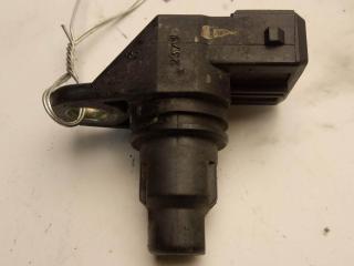 датчик распредвала Volvo S40 1 поколение [рестайлинг] 2002, 1.9 л., дизель, МКПП, белый, универсал, 8200038472