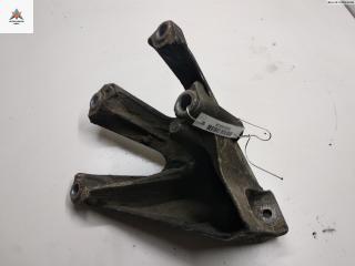 кронштейн двигателя Audi A4 B6 2002, 2.5 л., дизель, АКПП, серый, универсал, 8E0199307F