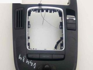 консоль салона (центральная часть) Audi A4 B8/8K 2008, 2.0 л., дизель, МКПП, чёрный, седан, 8K0864261